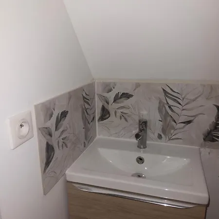 Le De La Fontaine Aparthotel 3*