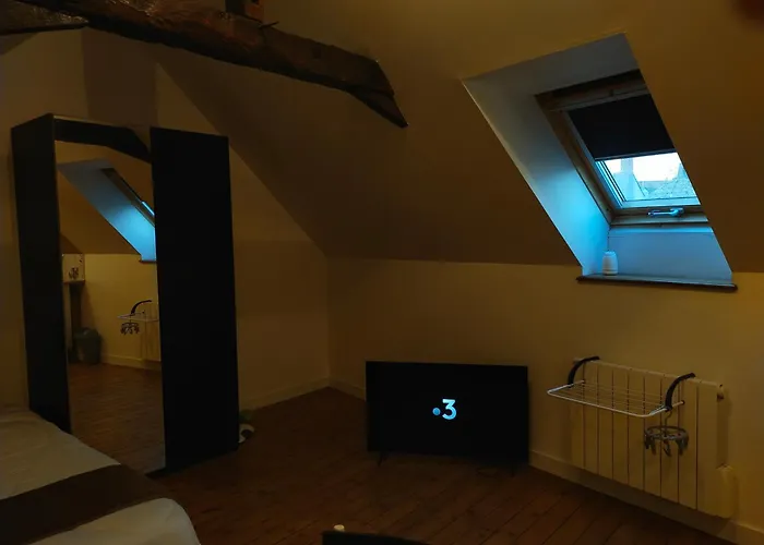 Lägenhetshotell Le De La Fontaine Évron