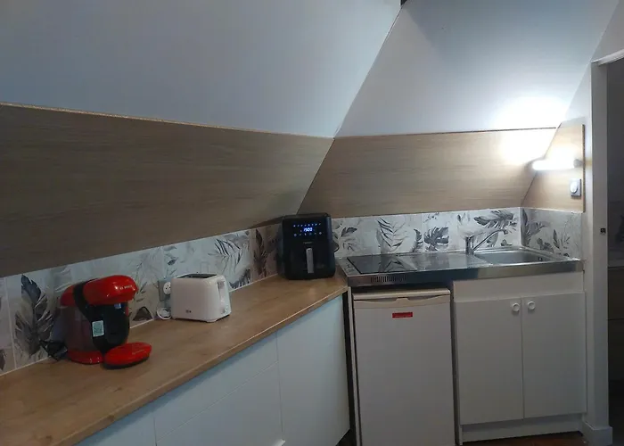 Le De La Fontaine 3* Évron